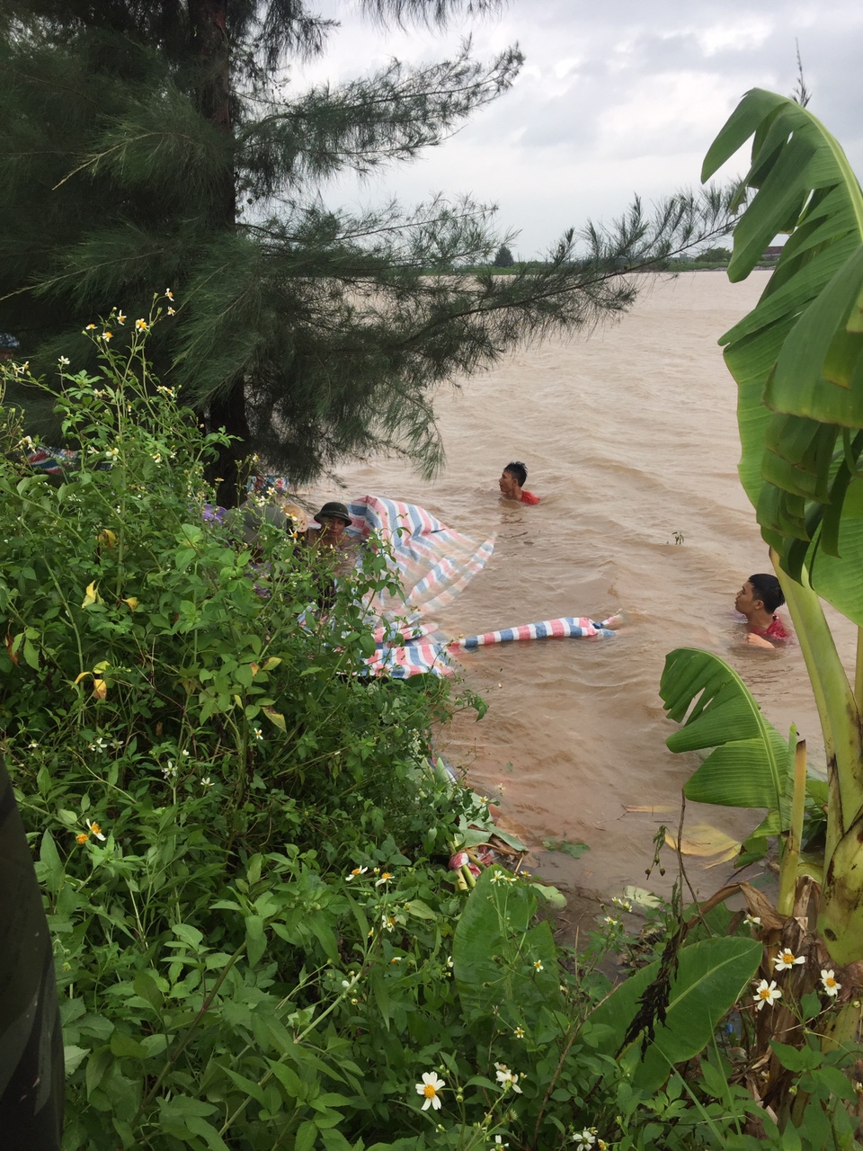 Một số hình ảnh bão số 10 tại xã Hải Minh - Huyện Hải Hậu - Tỉnh Nam Đinh