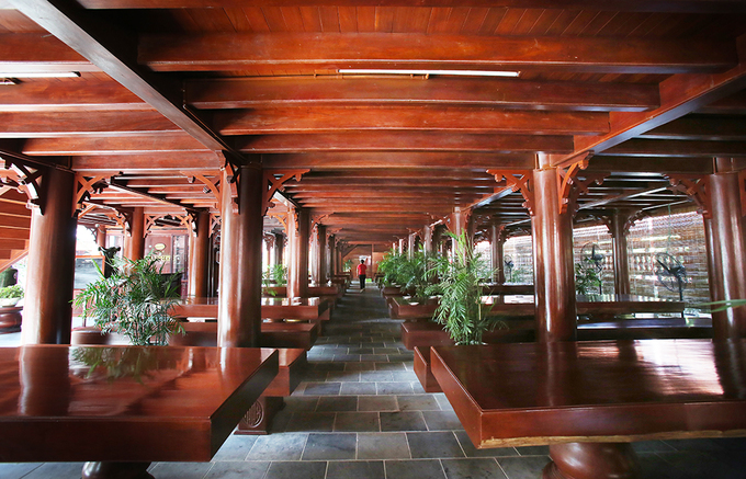 Nhà sàn gỗ lim lớn nhất Việt Nam